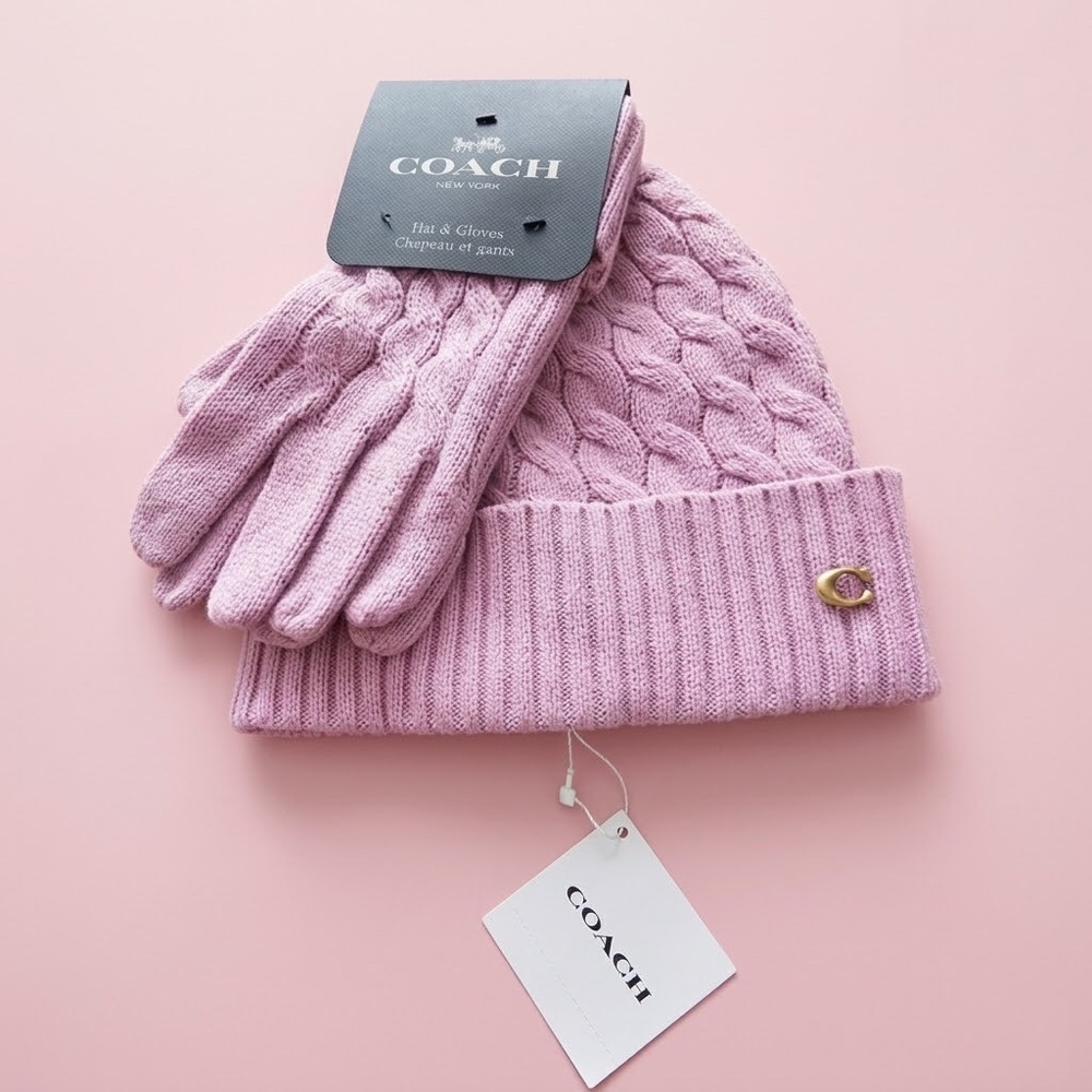 NWT Coach Lilac Cable Knit Beanie & Gloves Set
